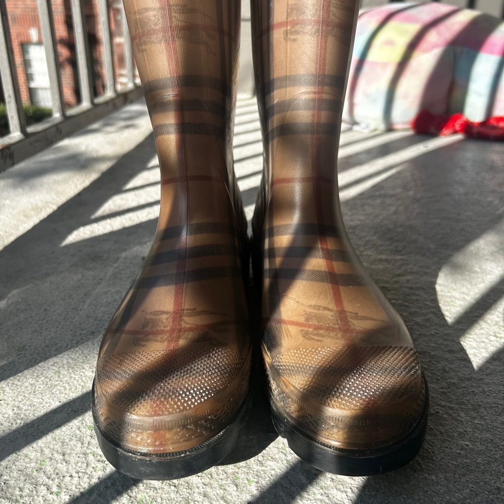 Burberry Classic Check Tall Rain Boots - Tan, Navy, Red - Picture 5 of 9